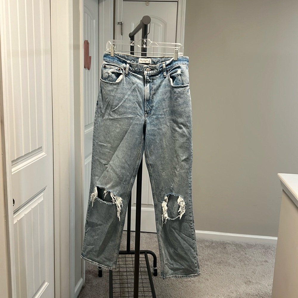 Abercrombie - The 90s Straight Ultra High Rise